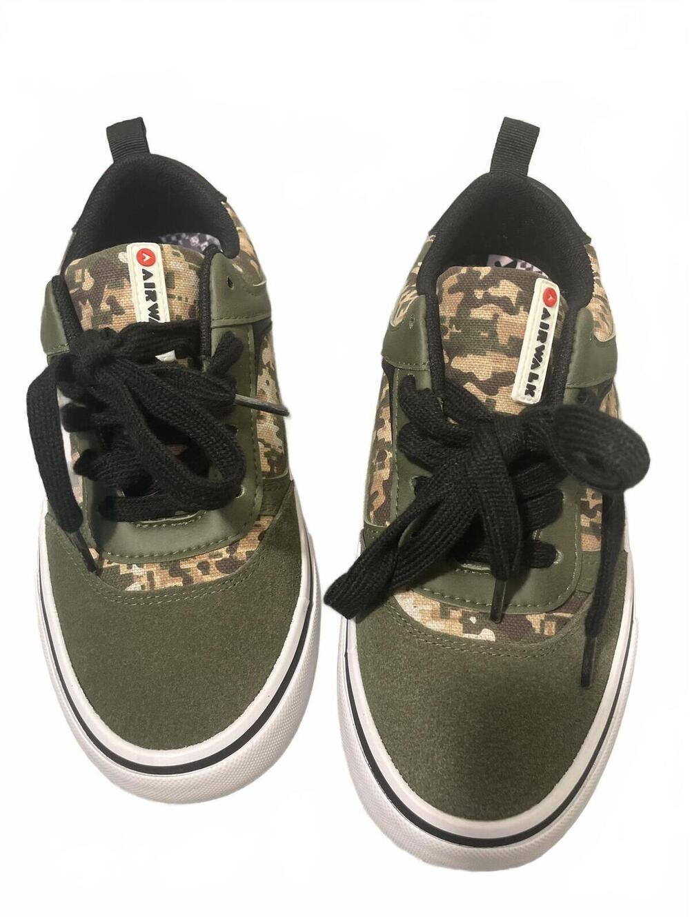 Airwalk Camouflage Leather Sneaker Shoes Boys Sz 4 Skater